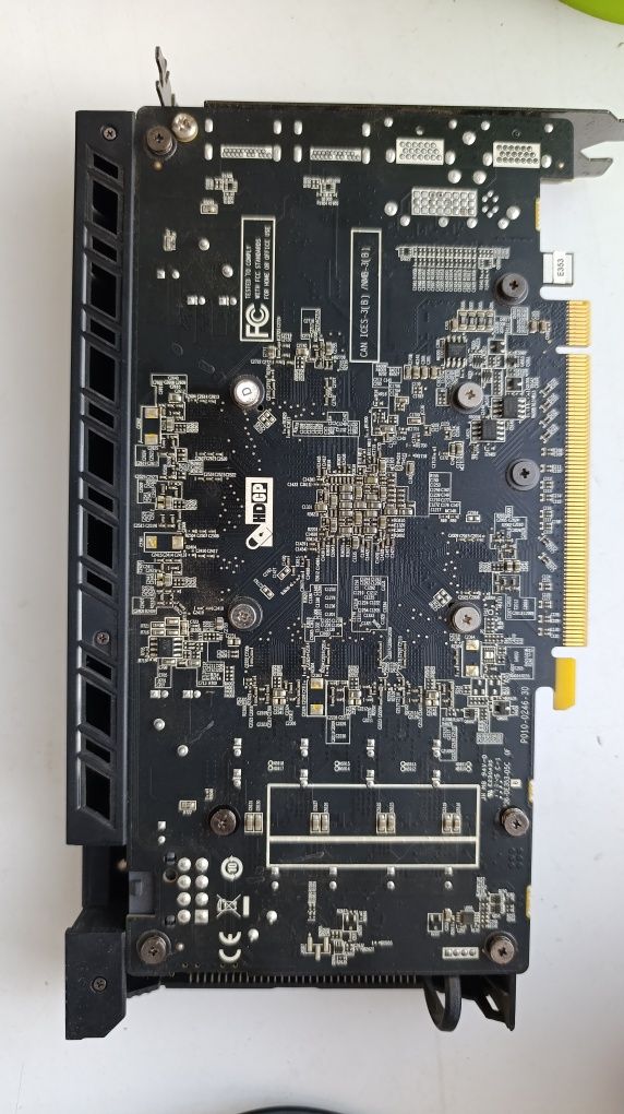Radeon RX 470 Sapphire Nitro: 4 GB GDDR5 256b, DX12, 8 pin, HDMI*1