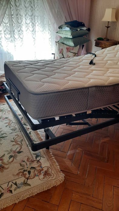 Cama articulada e colchao novos