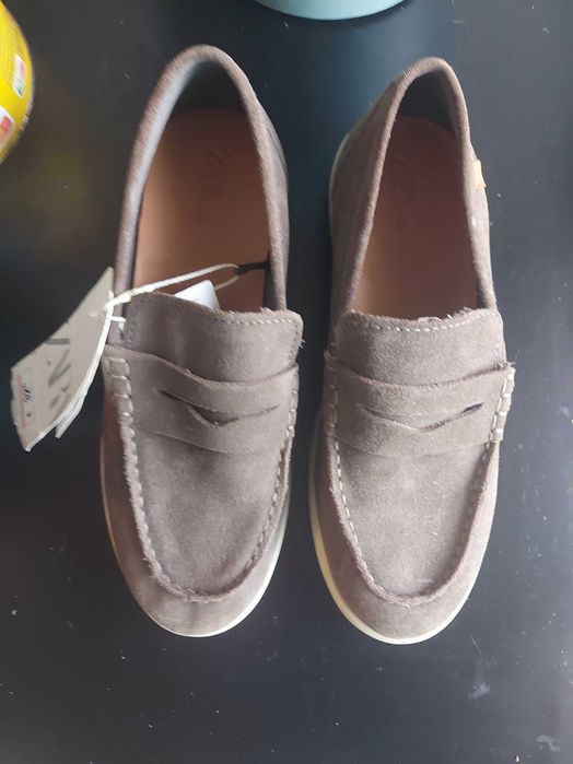 Mocassim em pele menino