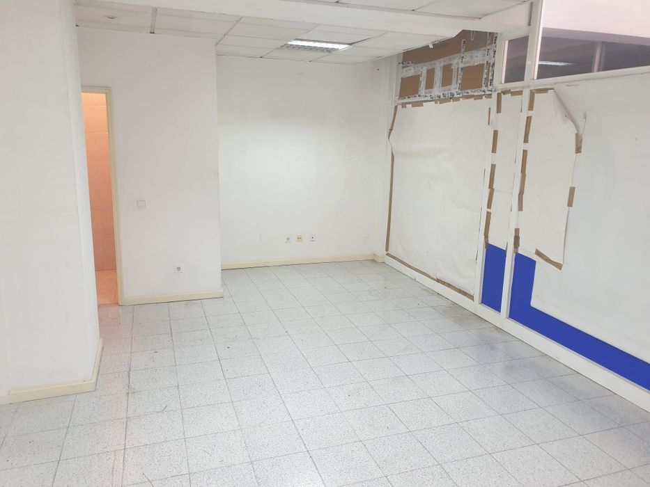 Espaço Comercial na rua D.Afonso Henriques 431