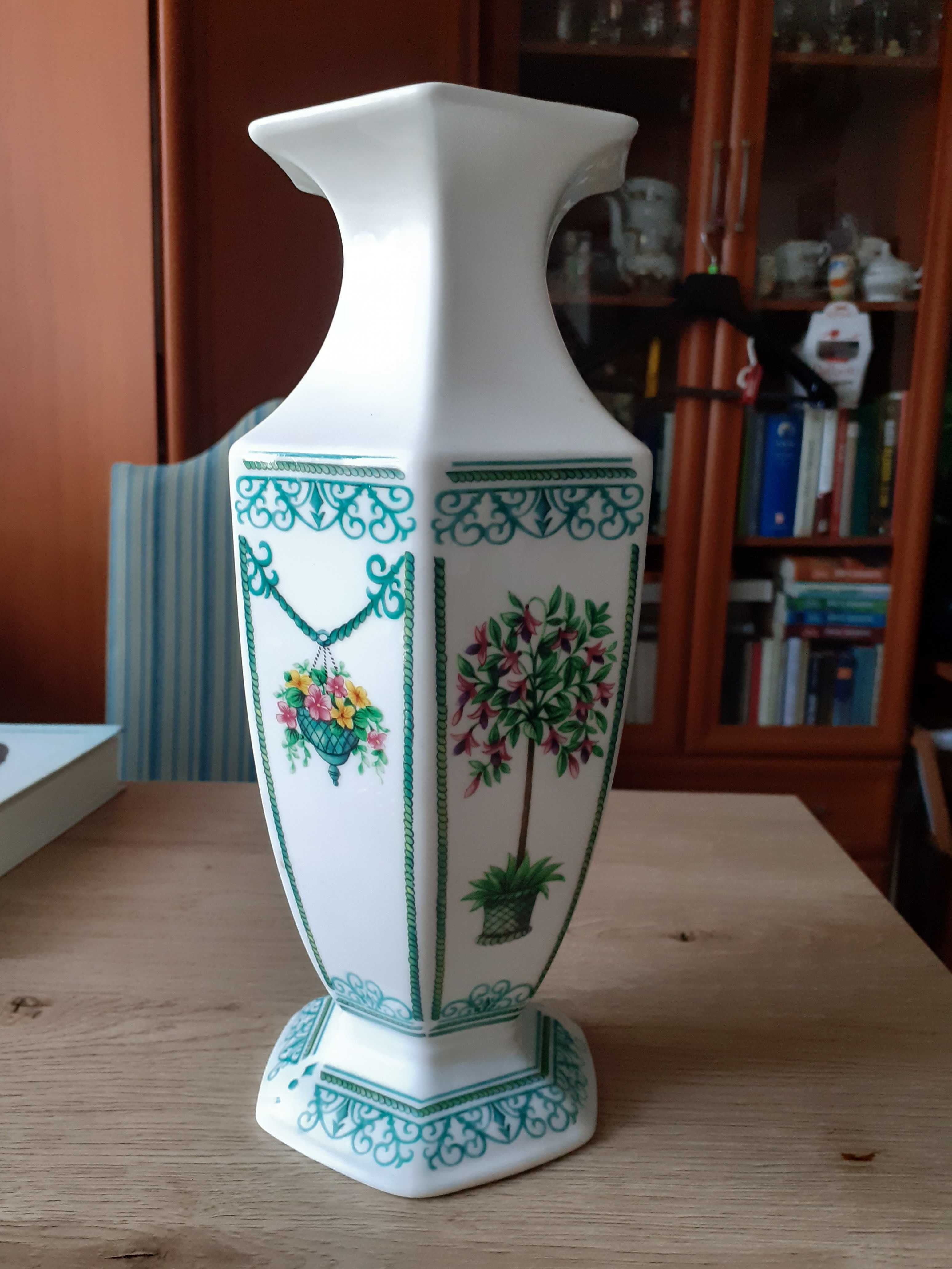 Rzadko spotykany wazon .Porcelana angielska.