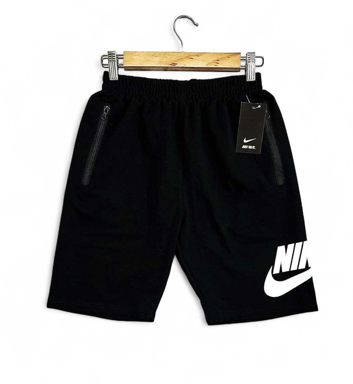Літній чоловічий комплект Nike футболка + шорти чорний Найк