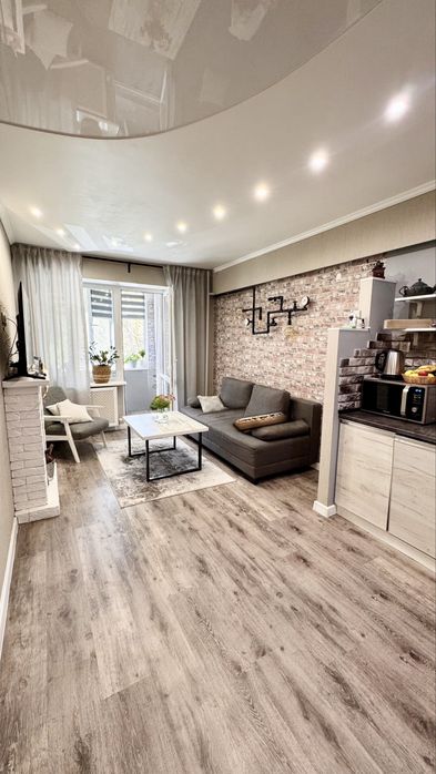 Продам квартиру  новострой проспект Независимости