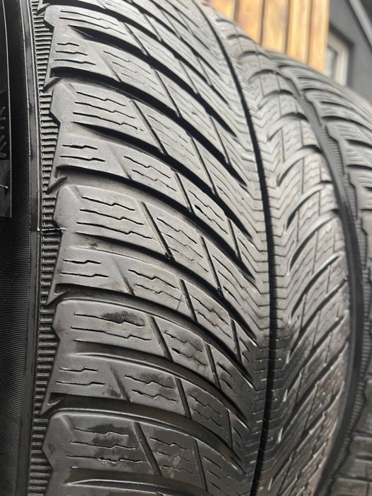 Шини б/у 235/55 r17 Michelin 22 рік