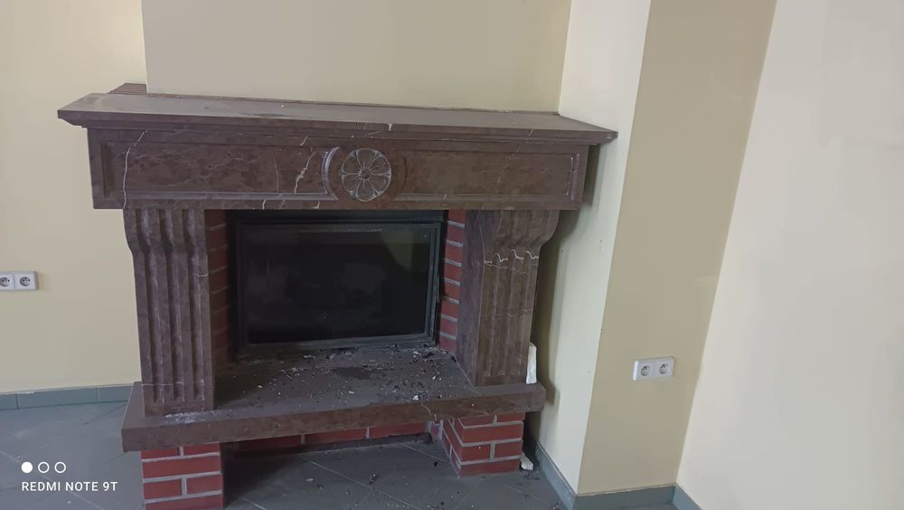 Obudowa marmur kominek