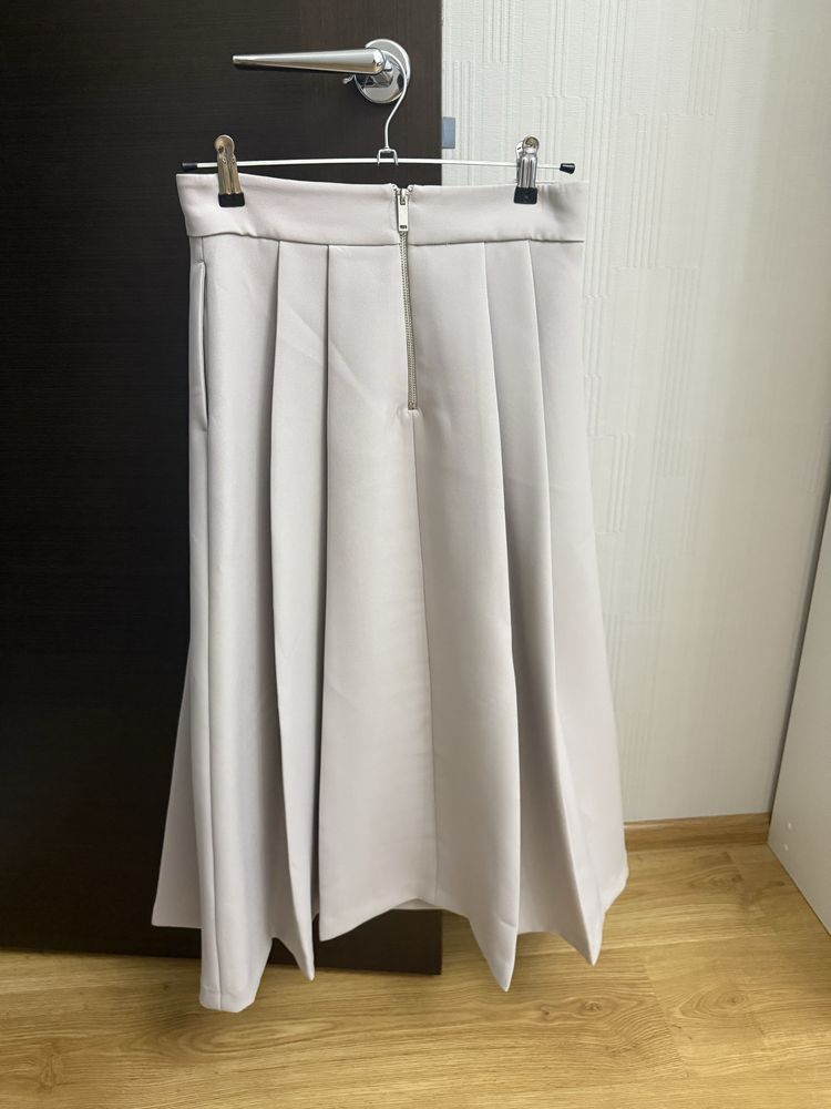 Нова спідниця Zara