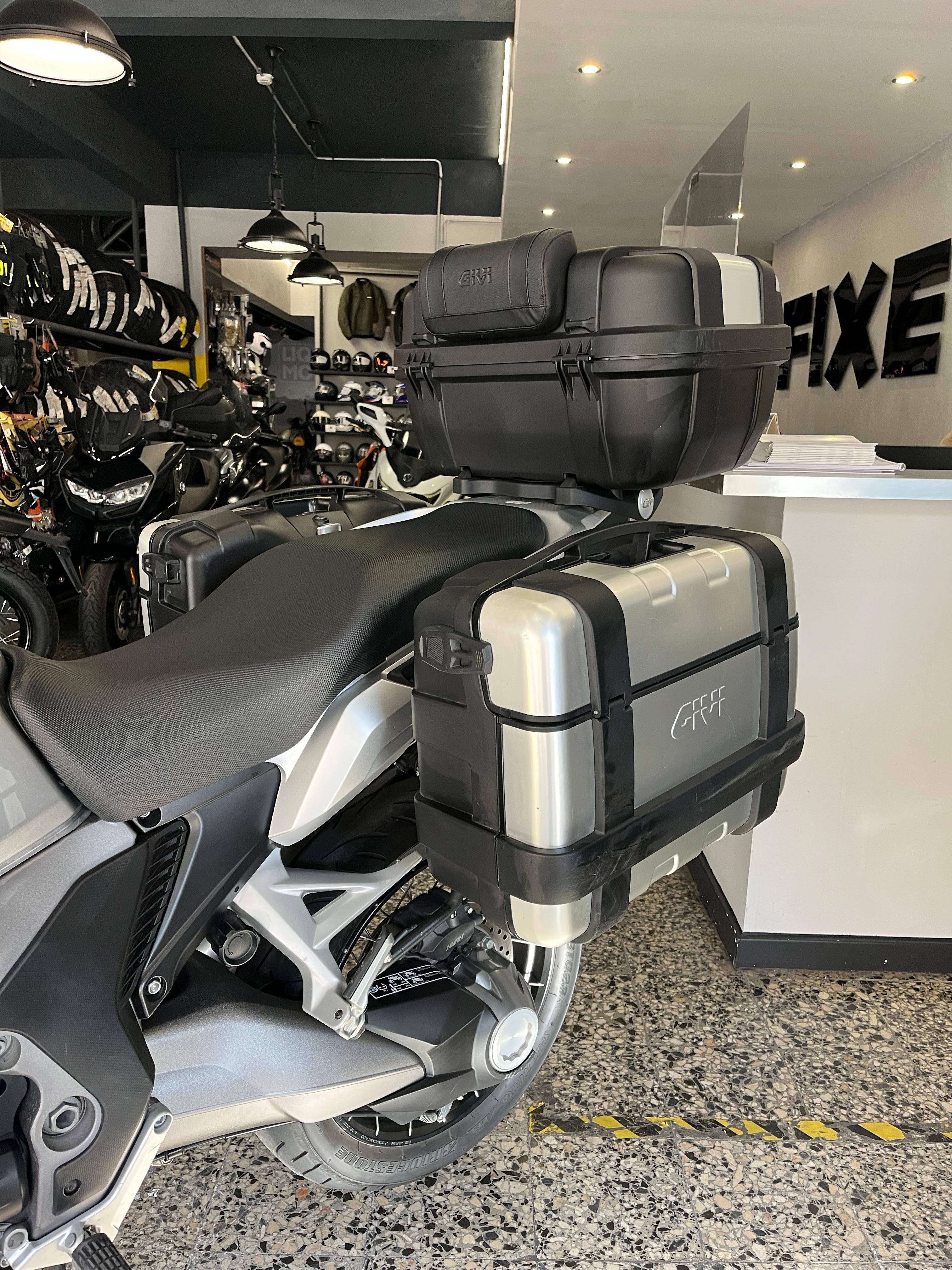 Honda VFR 1200 Crosstourer DCT de 2013 Optimo estado com Extras