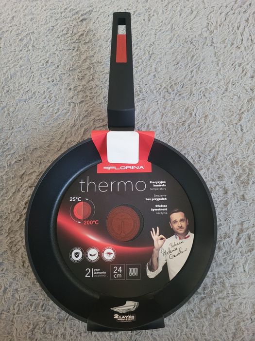Patelnia 24 cm nowa