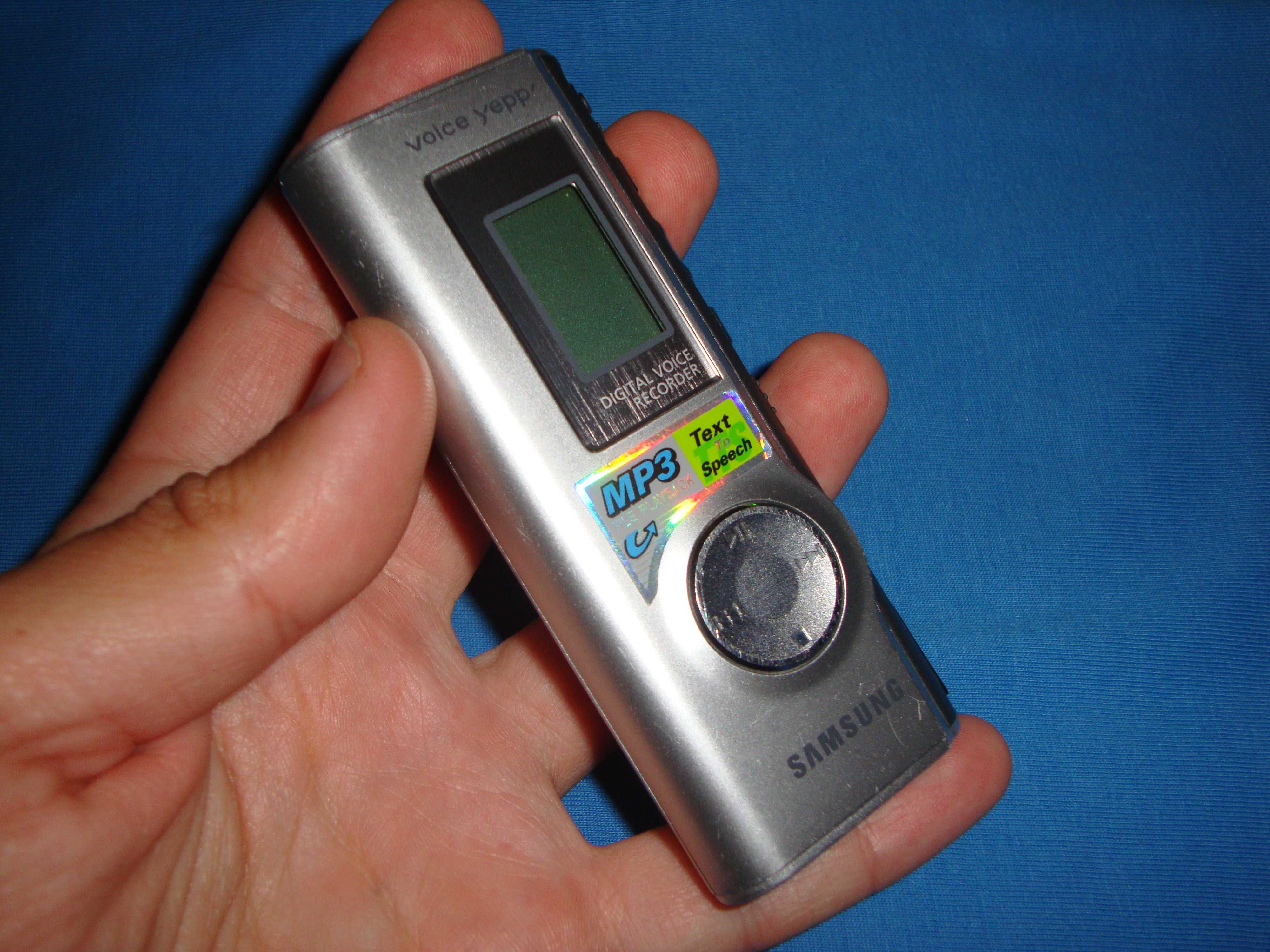 Цифровой диктофон Samsung Voice Yepp VY-S100 64 MB рабочий !