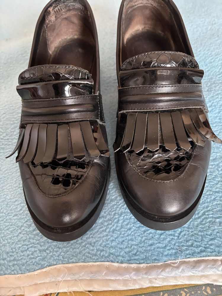 Mocassins pretos senhora 37