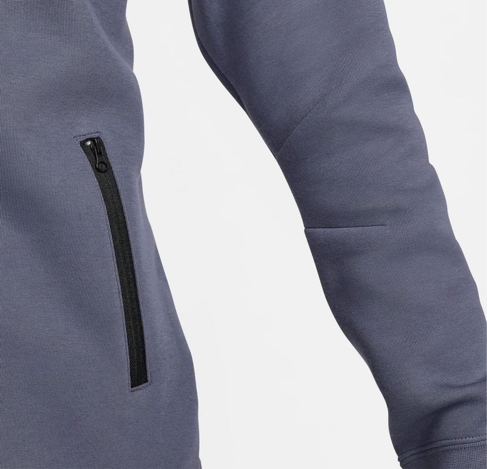 жіночий костюм Nike Sportswear Tech Fleece FB8338-003