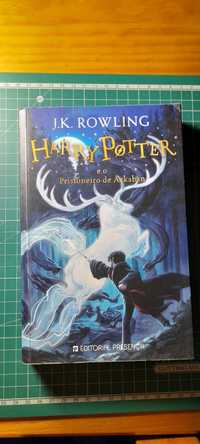Livro "Harry Potter e o prisioneiro de Azkaban"