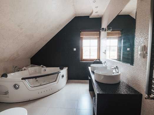 Wynajme dom wolnostojący z basenem 220 m2 Dolina Baryczy Milicz