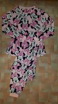 Очень яркий теплый комплект, пижамка велюр Minnie Mouse Disney р-р L