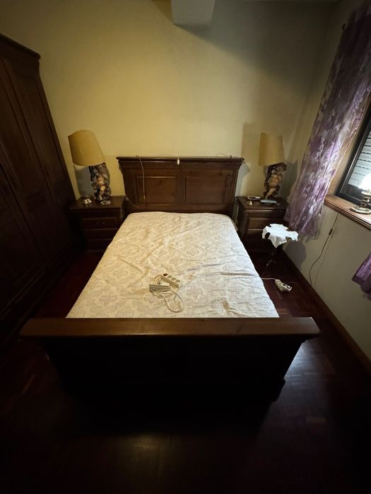 Moveis clássicos de quarto casal.