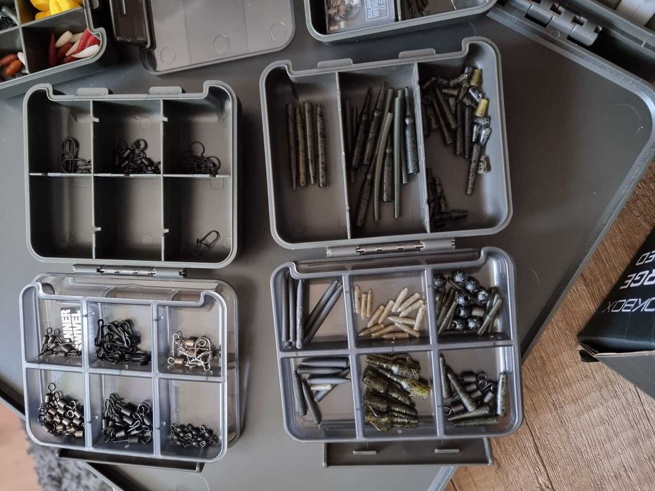 Organizer wędkarski SONIK LOCKBOX LARGE KORDA FOX AVID + Zestaw