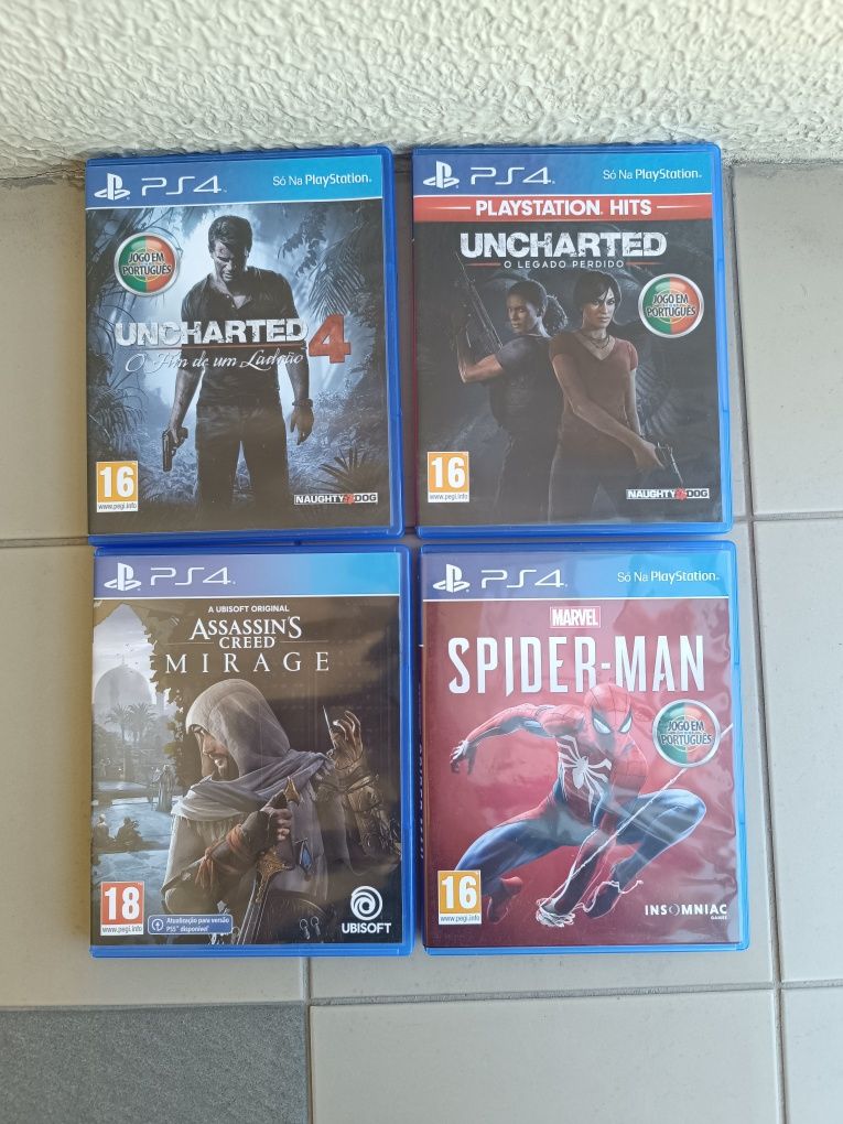 PS 4 Pro usada Valongo