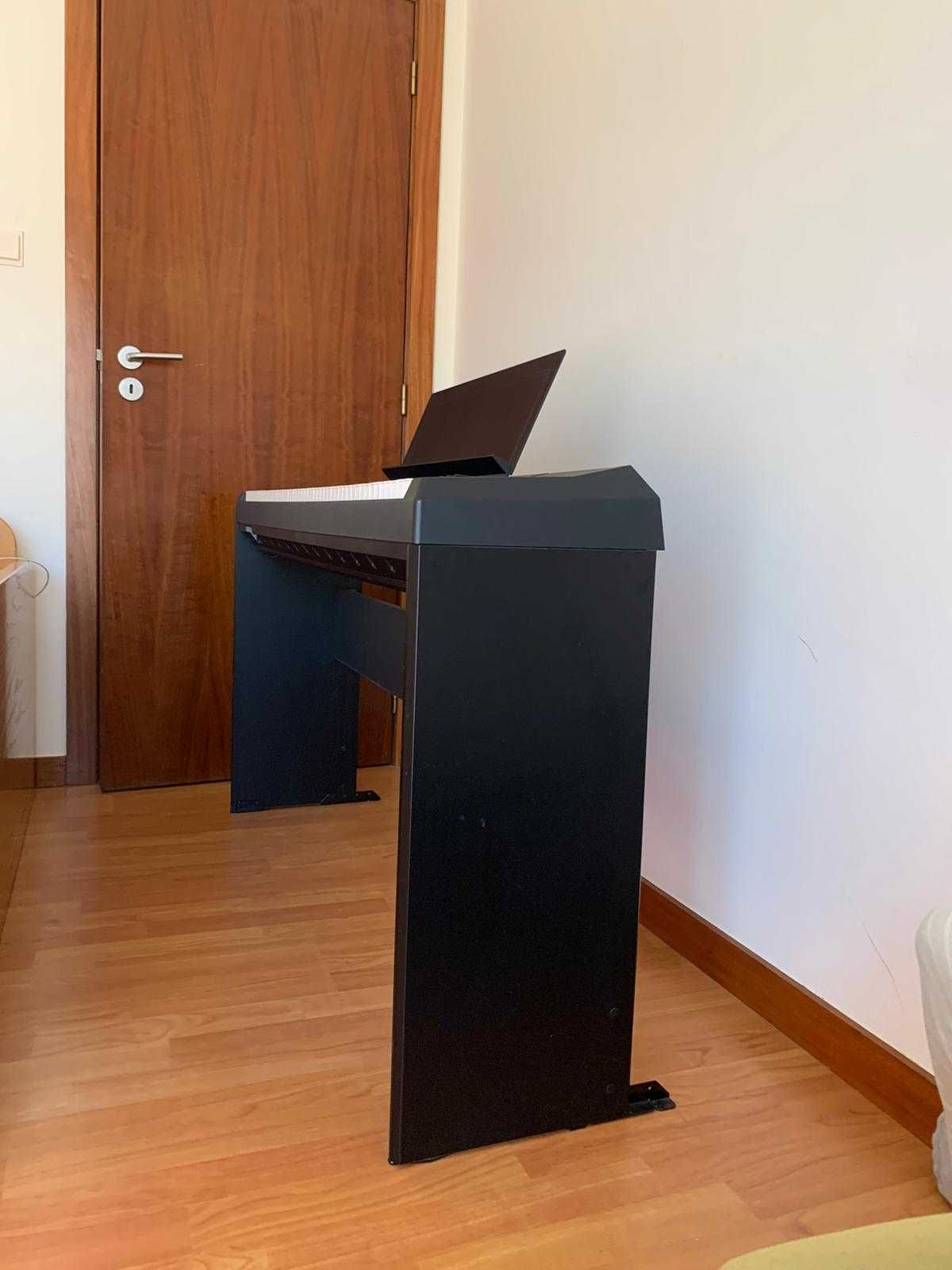 Piano digital YAMAHA  P-105