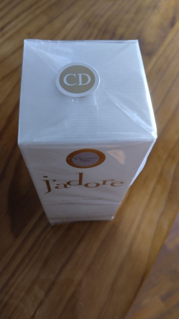 Perfume J'ADORE (original e selado)