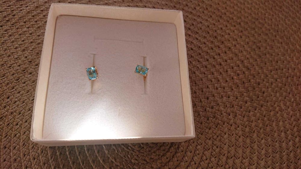 Kolczyki z topazem, ze stali szlachetnej, używane