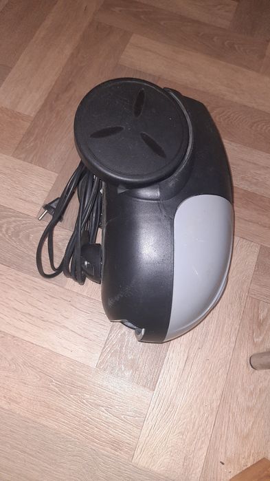 Пилосос ELENBERG 1500 W.