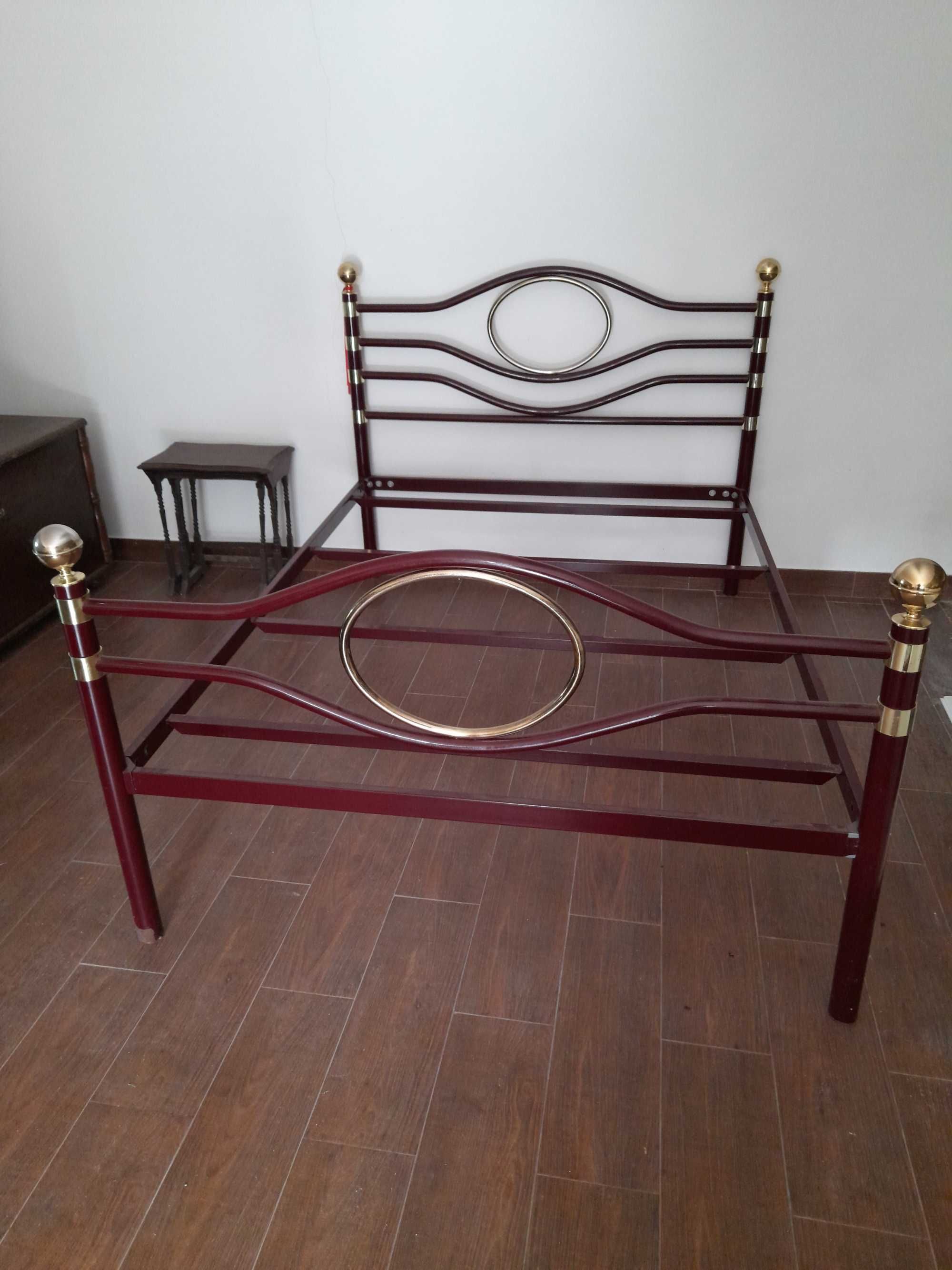 Cama casal  a bom Preço