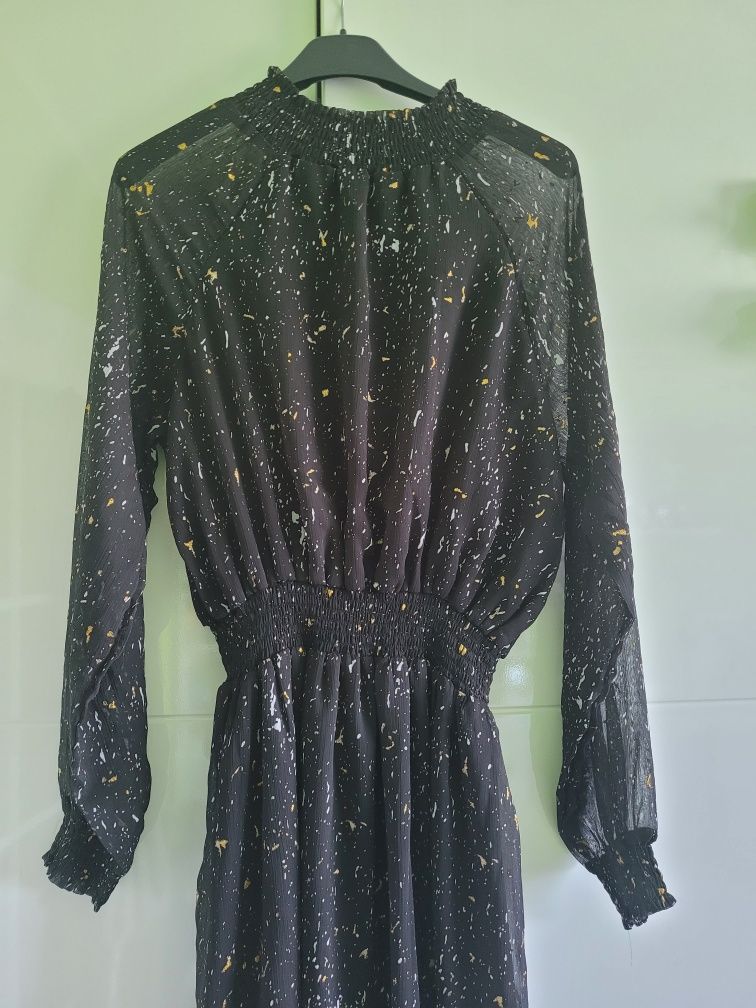 Elegancka sukienka midi