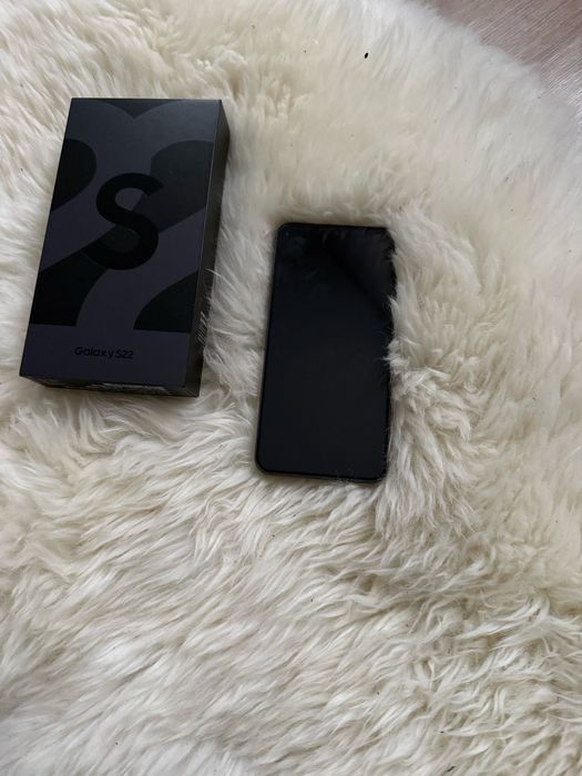 Продам s22 на 256гб