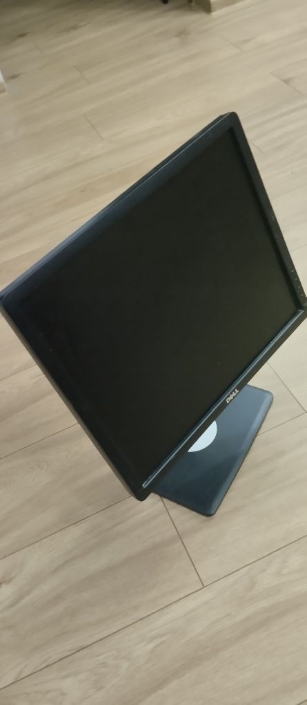 Monitor Dell 19 cali