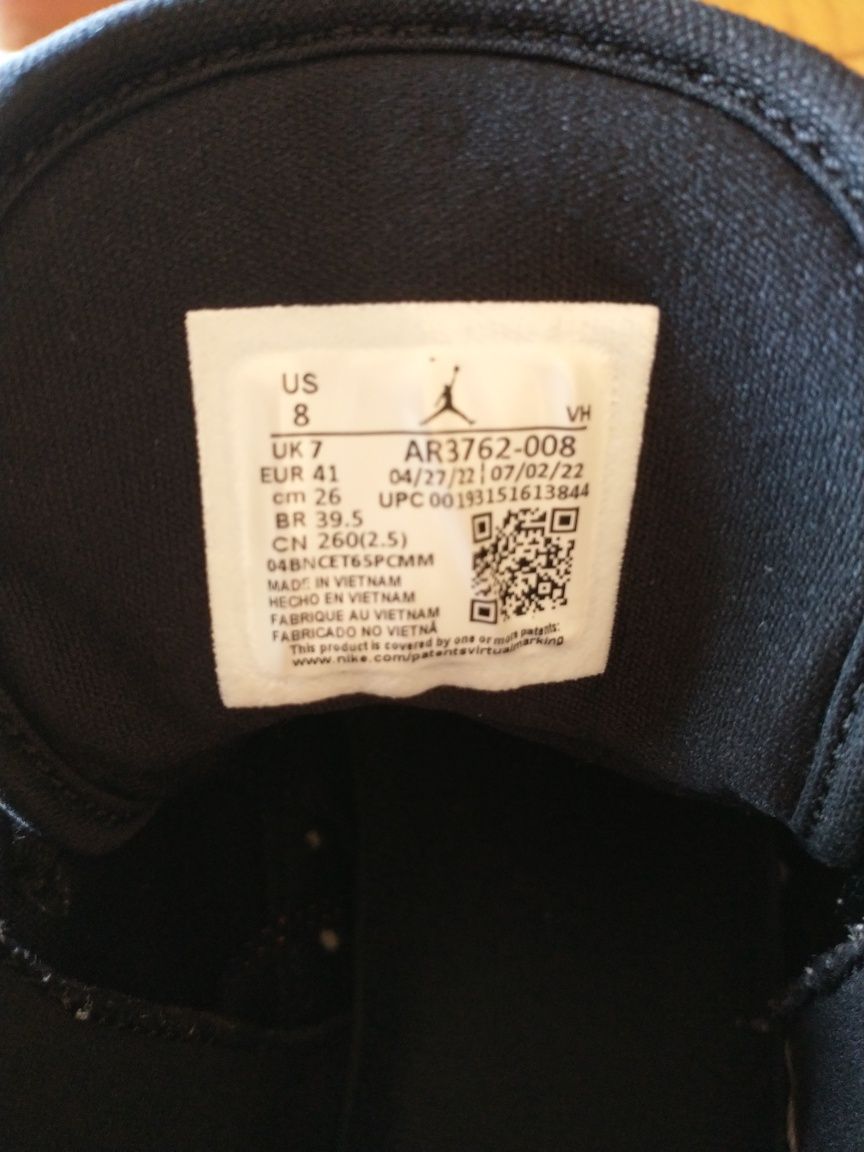 Nike r. 41 Jumpman Jordan oryginalne buty 008