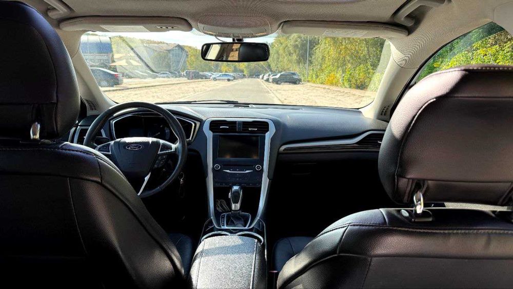 Ford Fusion Hybrid SE 2014 — економний і комфортний гібрид