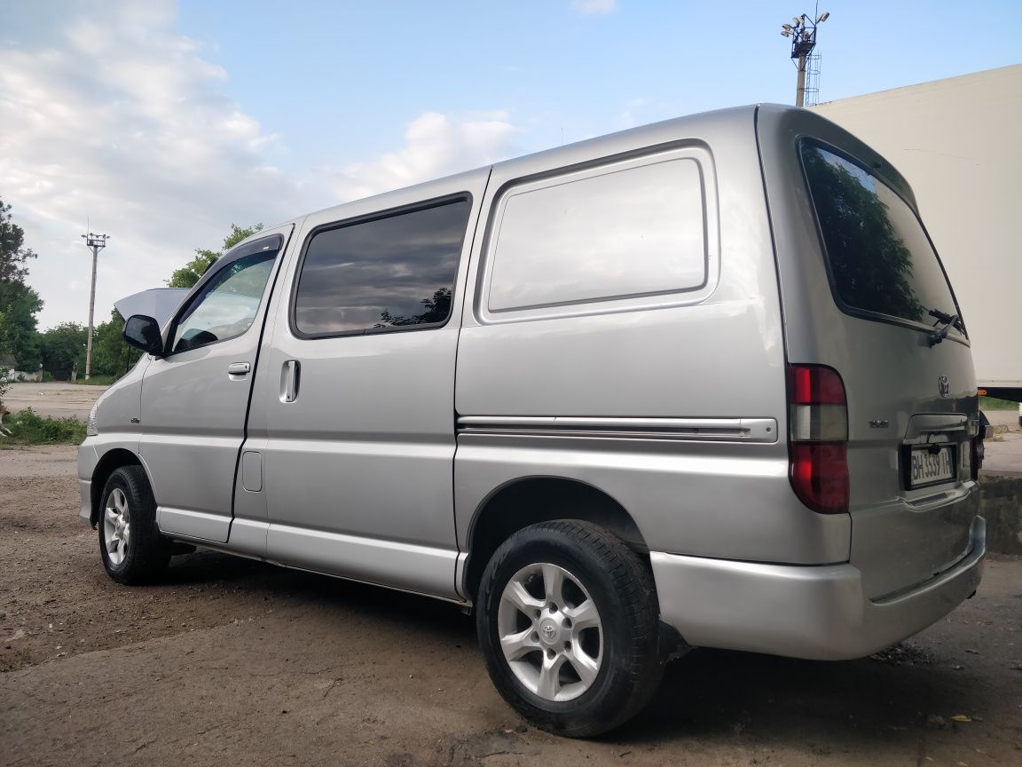 Продам Toyota HiAce