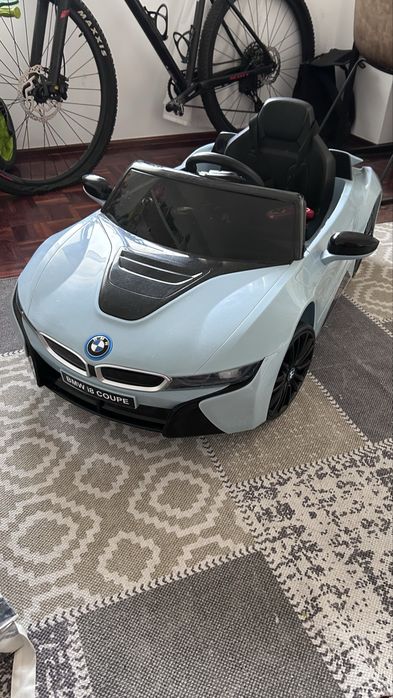 Carro elétrico infantil BMW i8 – 12V
