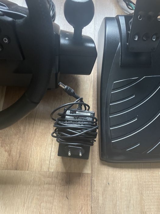 Kierownica Logitech driving force gt