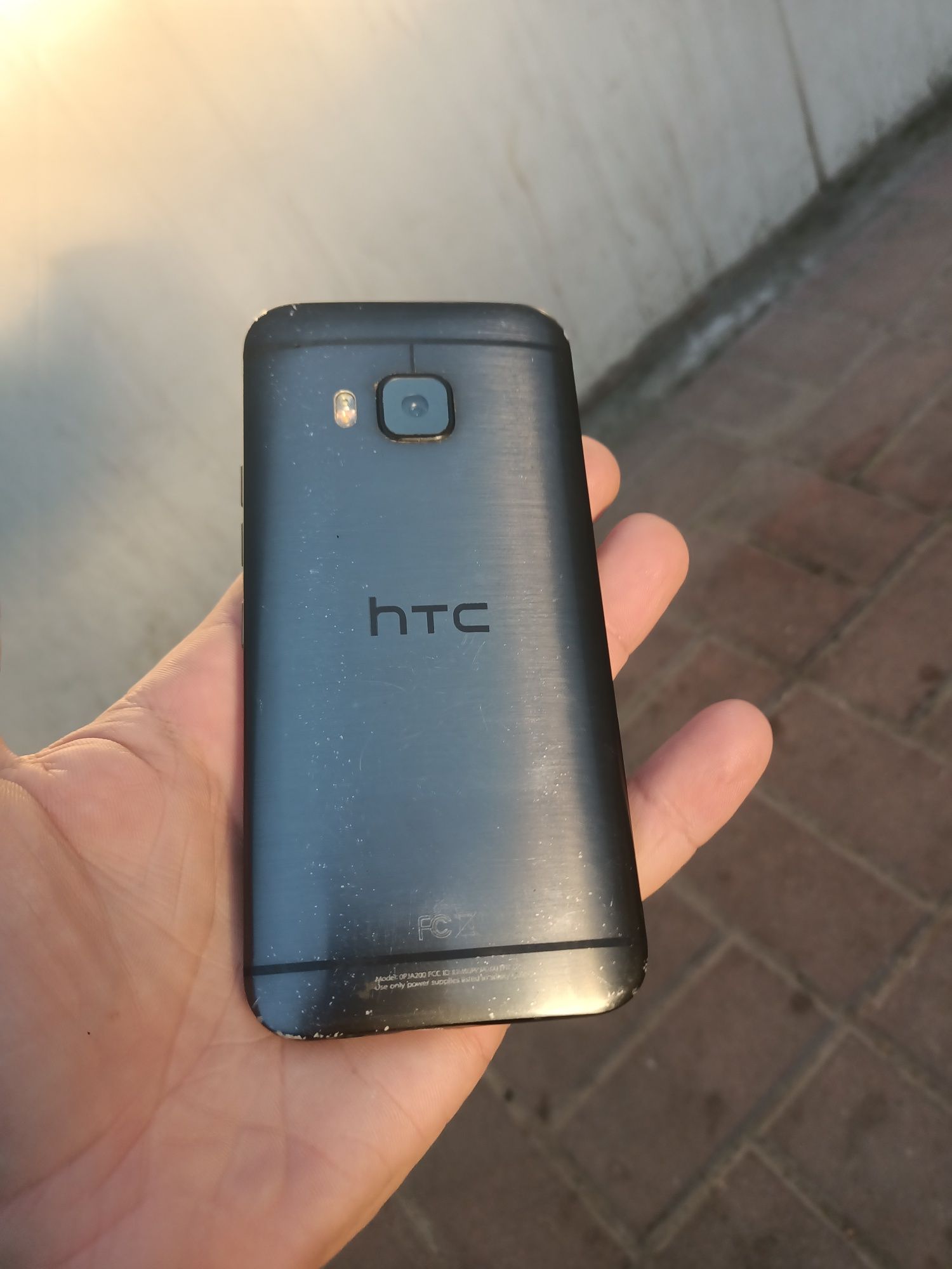 Мобільний телефон HTC one m9