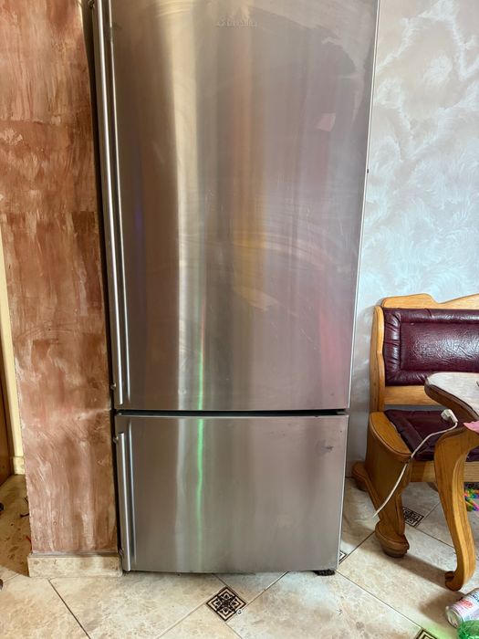 Холодильник Miele