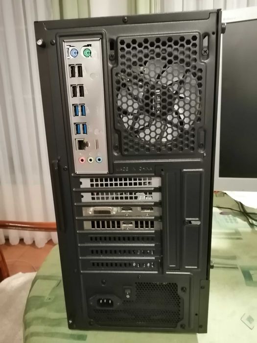 Komputer Gamingowy/2 procesory/64Gb DDR4/2 x NVMe/GTX1660Ti/win11