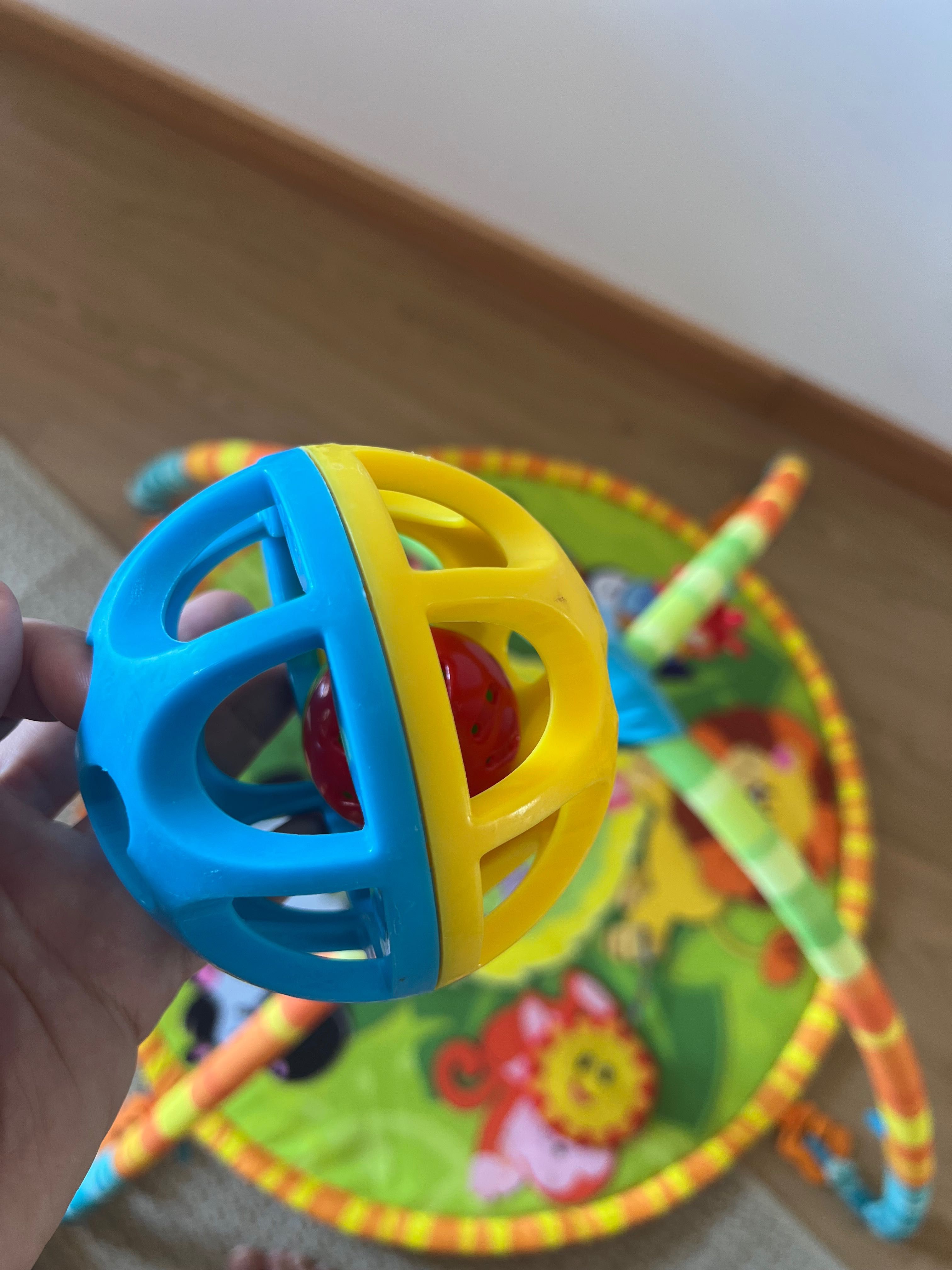 TAPETE Sensorial bebè + BOLA Guizo Montessori