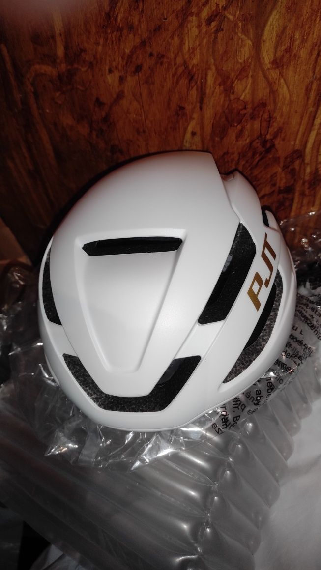 Kask rowerowy biały