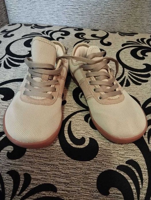 Черевички, кровсівки