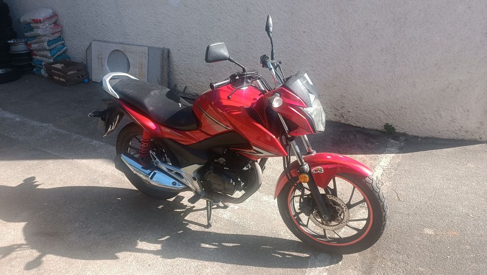 Honda cb125f de 2016