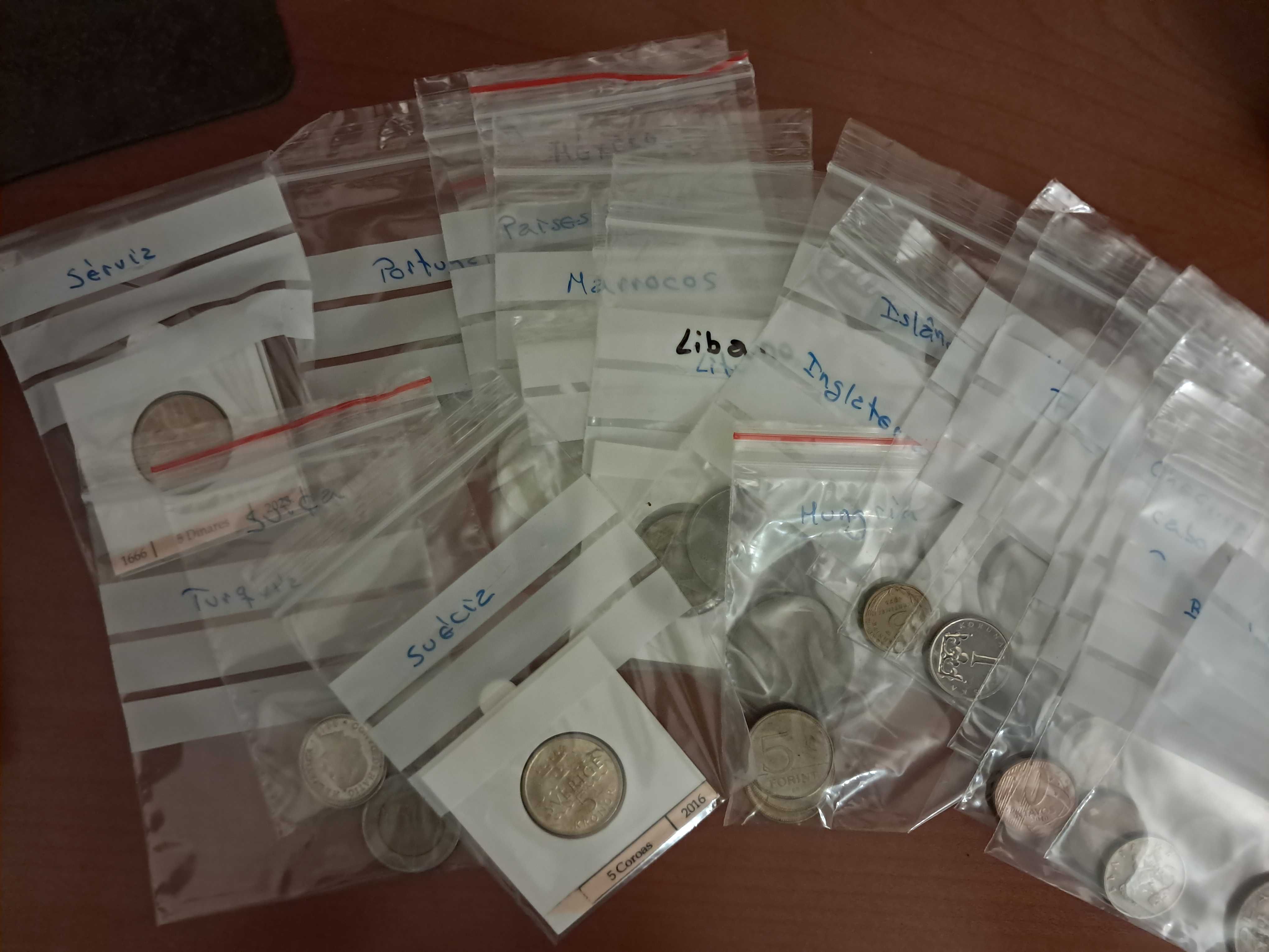 Lote de várias moedas