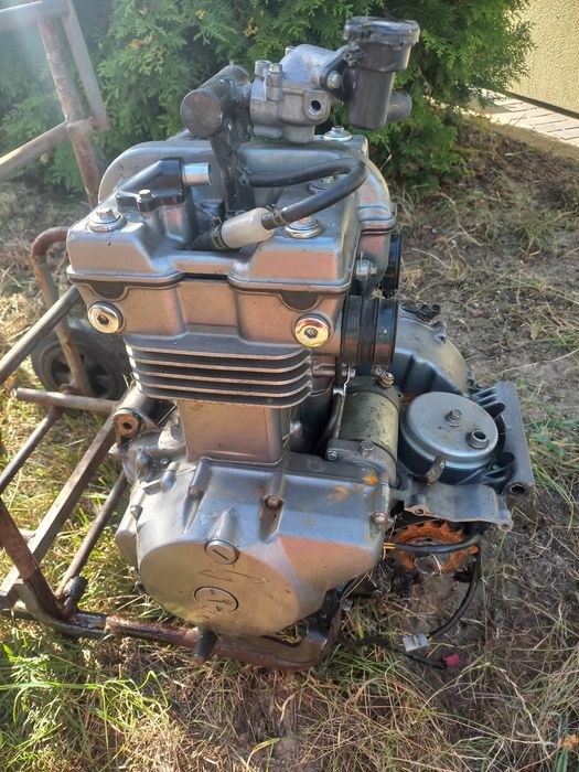 Kawasaki ER5 silnik dekiel gaźnik bok chłodnica rama zegary lagi lampa