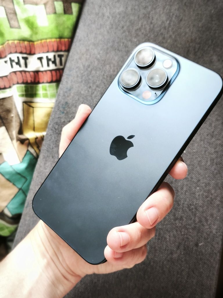 Iphone 15 pro max, на 512