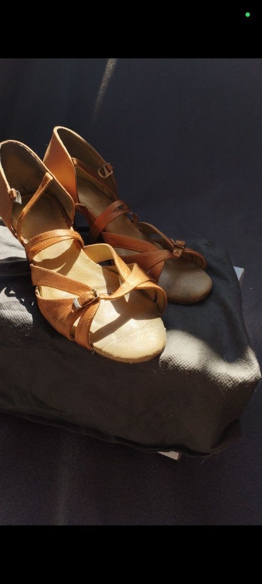 Buty do tańca towarzyskiego