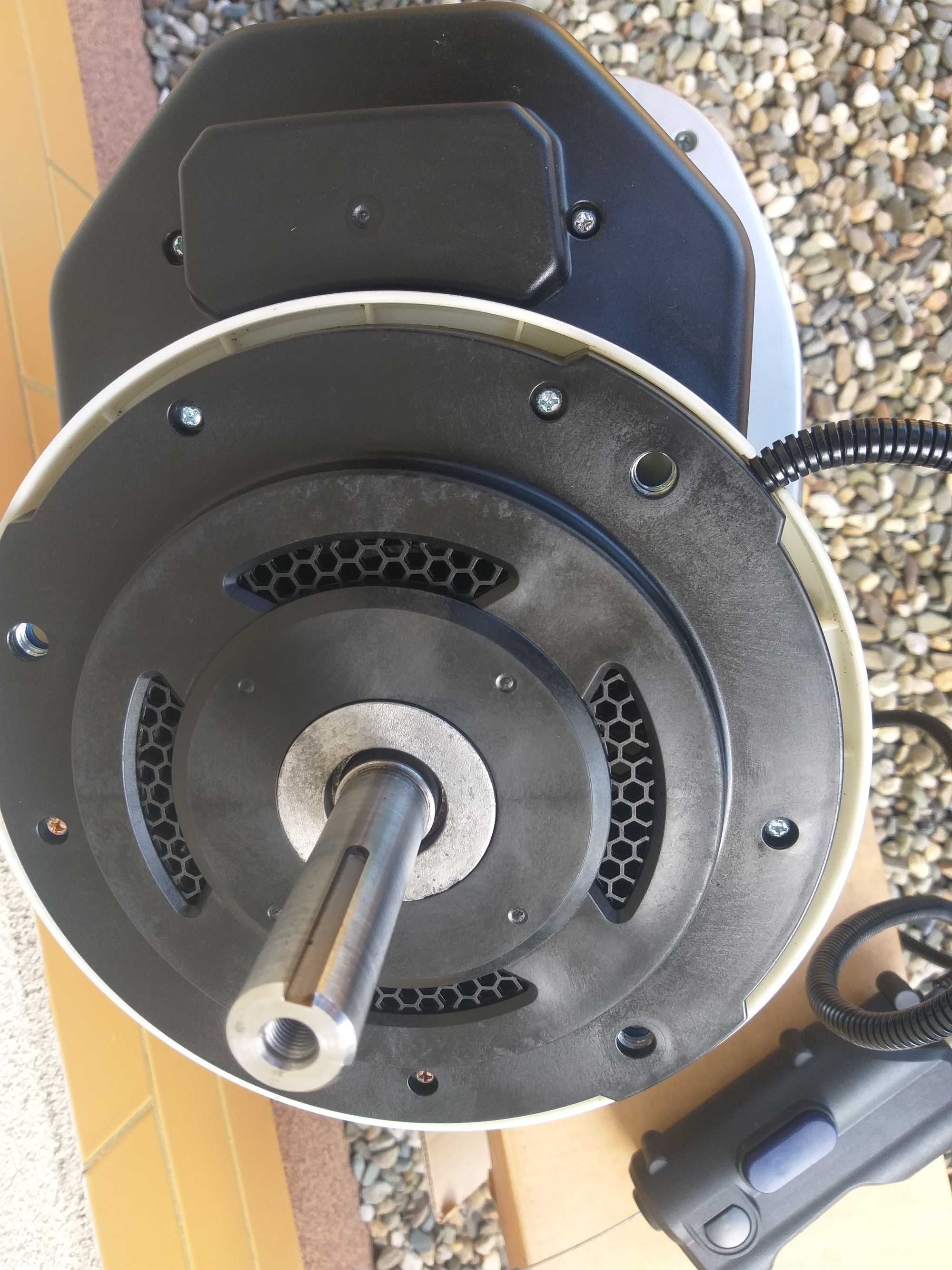silnik akumulatorowy kosiarki powerbase 46cm