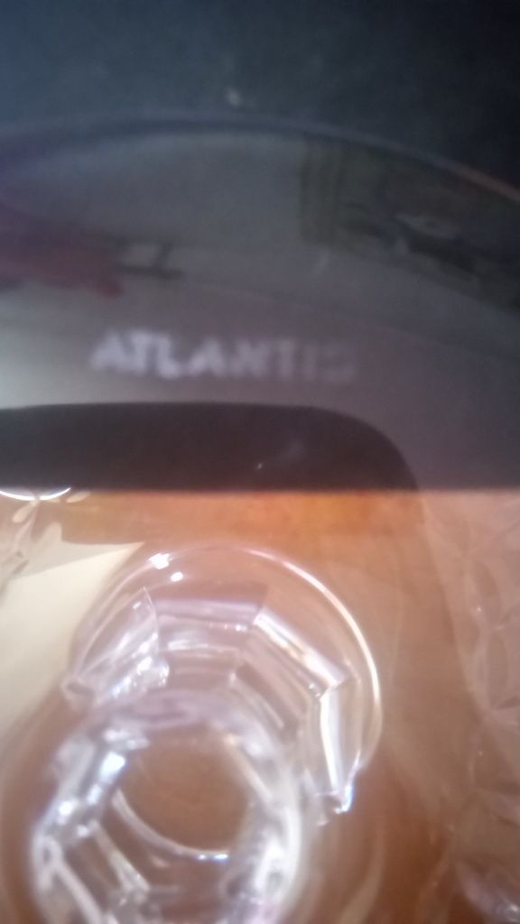 Futeiro com pé Atlantis