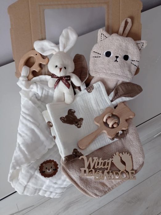 Zestaw prezentowy dla niemowlaka babybox baby shower narodziny chrzest