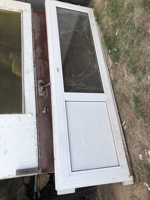 продам металопластикові двері
