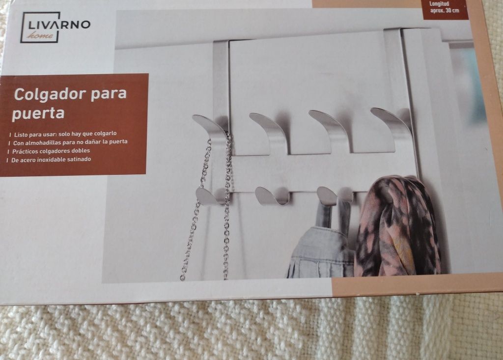 Suporte para a porta novo